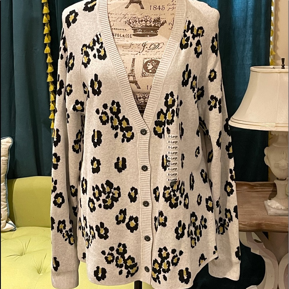 Cabi Kiki Cardigan NEW with tags v neck animal print